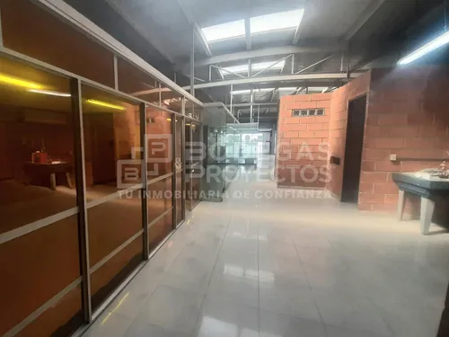 Arriendo Local En El Sector Central De La Minorista