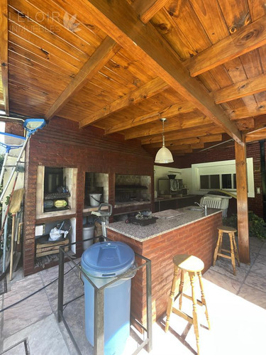 Casa En Venta 4 Amb En Parque Leloir