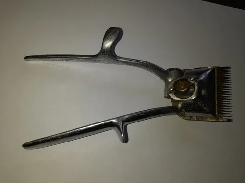 Maquina para cortar pelo antigua sale