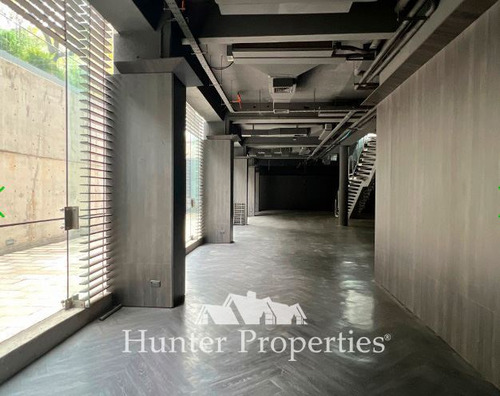 Local Comercial 535m2 Nueva Costanera.showrooms Vitacura