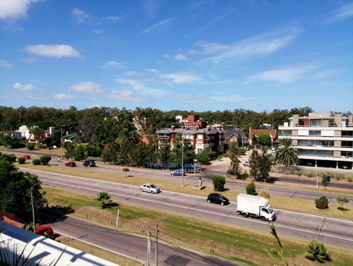 Venta Apartamento Con Renta 2 Dormitorios Av De Las Améric