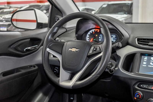 Imagem 6 de 15 de Chevrolet Onix Lt 1.4 Mpfi 8v 4p Mec.