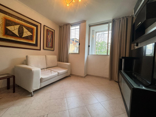Néstor Y Vanessa Alquilan Apartamento Amoblado En La Av. Bolivar Res. Caroni Suites 