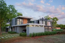 Comprar Vendo Casa Amoblada Con Piscina En El Barrio Cerrado Aguavista: 4 Habitaciones Y 6 Baños