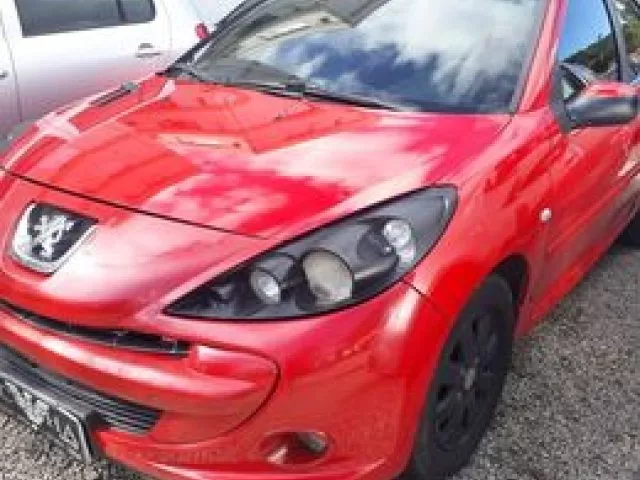 Peugeot 207 207 1.4 XR 8V FLEX 4P MANUAL