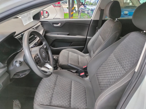 Kia Rio 1.6 Lx Hatchback Mt