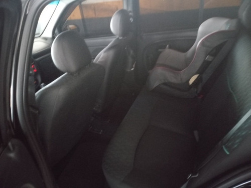 Imagem 10 de 11 de Renault Clio 2016 1.0 16v Expression Hi-power 5p