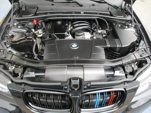 Bmw Serie 3 318i 2000cc Mt Aa