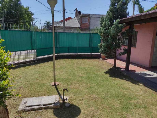 Venta Casa 4 Ambientes Con Parque En San Justo