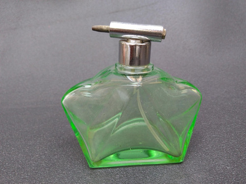 Gotica: Botella Perfume Cristal Verde Cj03p2 Pfmr0 Zox