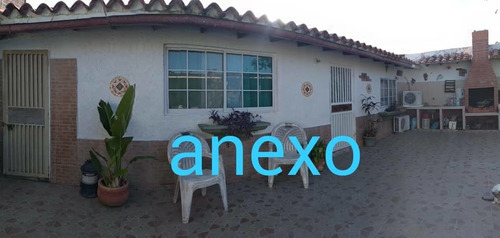 Imagen 11 de 14 de Casa + Anexo Villa Colonial Los Robles Margarita