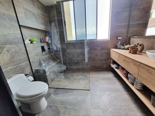 Apartamento En Venta En Envigado Barrio Loma De Los Mesa