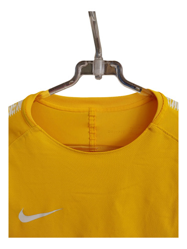 Remera Deportiva Masculina Amarilla Nike T.m (Usado)