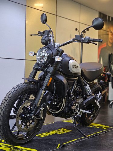 Imagen 11 de 24 de Ducati Scrambler Icon Dark! No Royal Enfield No Triumph Mi
