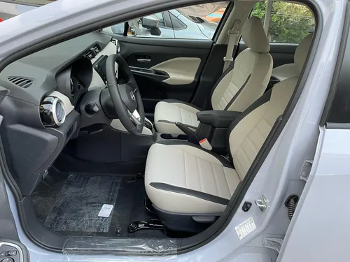 Nissan Versa 1.6 Exclusive Cvt