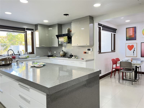 Casa En Venta En Destacado Sector Los Trapenses