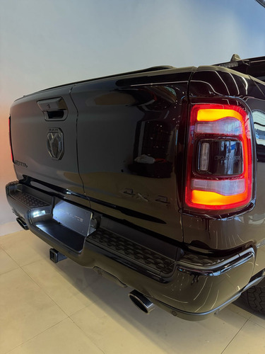 RAM Ram 1500 5.7 Rebel Cab. Dupla 4x4 Aut. 4p