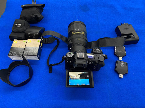 Imagen 2 de 2 de Nikon Z 6 Mirrorless Digital Camera With 24-70mm Lens