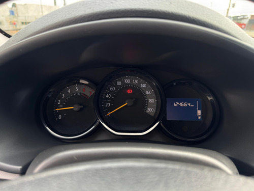 Renault Logan 1.0 16V