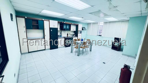 Y.t. Galpón En Venta, Sarría Mls #25-12782