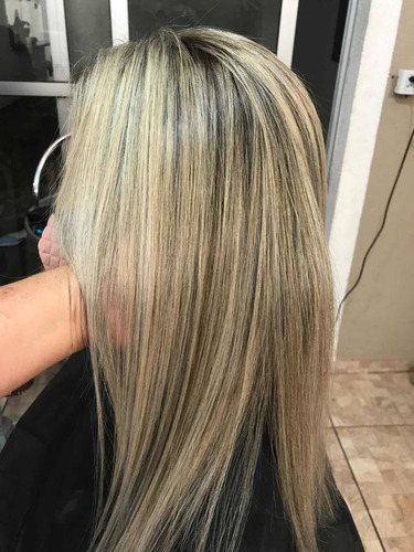 Imagem 1 de 3 de Cabeleira É Manicure