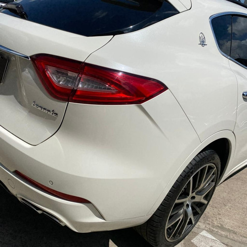 Imagen 22 de 24 de Maserati Levante 3.0 Biturbo Sq4 430cv