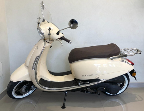 Imagen 7 de 15 de Beta Tempo 150 Deluxe 2022 Scooter 0km Retro Creditos Dni