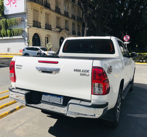 Imagen 6 de 14 de Toyota Hilux 4x4 Srx At