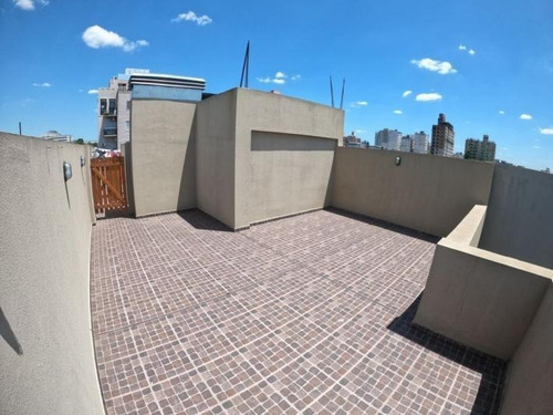 Departamento 3 Ambientes, Ramos Mejia Cochera Cubierta Y Terraza Privada