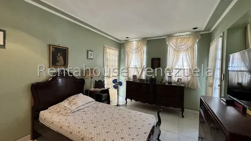 Casas En Venta Mls #25-7625