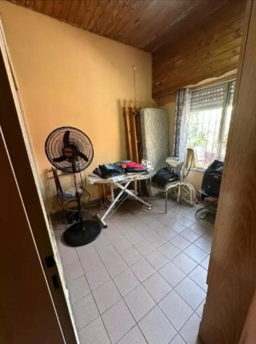 Casa En Venta - 2 Dormitorios 1 Baño - 250mts2 - Temperley