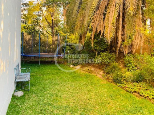 Espectacular Duplex En Vitacura ,magnificas Areas Verdes