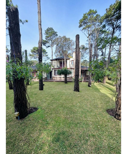 Pinamar - Casa Los Nietos - Moderna Y Funcional