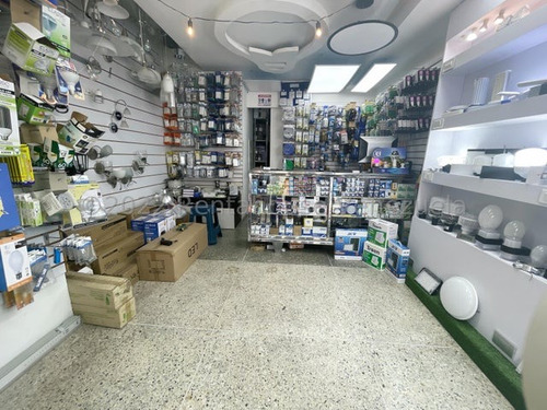 Jean Pavon Tiene Excelente Local En Alquiler En El Este De Barquisimeto Lara 1 4 7 2 0
