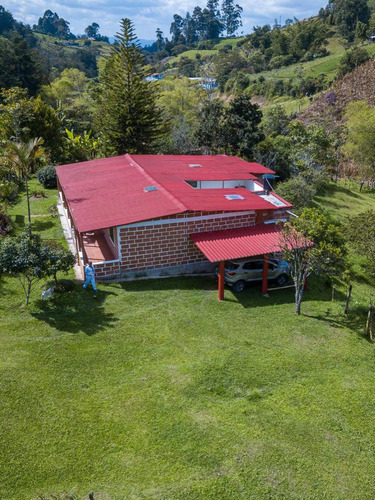 Linda Finca En Venta  En El Santuario Antioquia