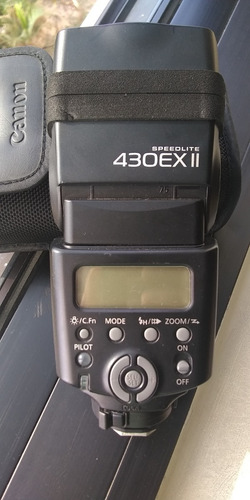 Canon Eos Rebel T3i, Lente 18-135mm, Flash Speedlite 430 Ex