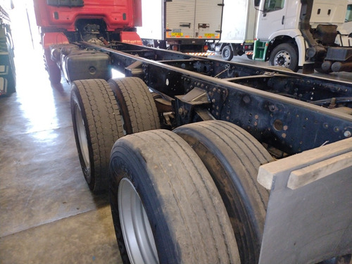 Imagem 5 de 11 de Mercedes Atego 2425