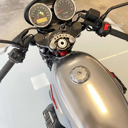 Imagen 5 de 14 de Moto Guzzi V7 Racer