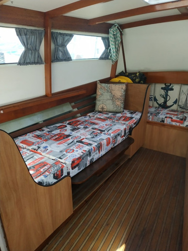 Barco Em Madeira