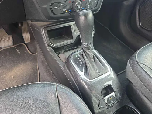 Jeep Renegade 5p Latitude L4/1.3/T Aut