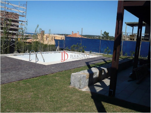Imagen 12 de 30 de Casa En El Chorro Excelente Zona