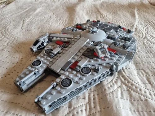 Lego millennium falcon 7778 hotsell