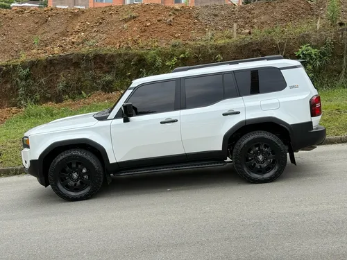 Land Cruiser Blindada First Edition 2025
