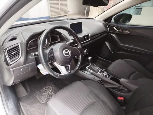 Mazda 3 2.0 Touring At
