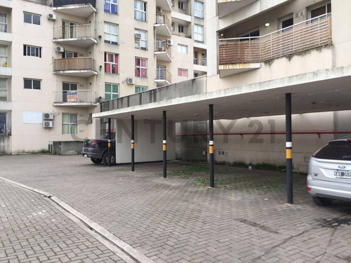 Imagen 4 de 5 de Venta Cochera Semi Cubierta Muñiz