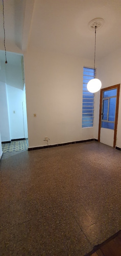 Imagen 4 de 16 de Apartamento Planta Baja Con Patio