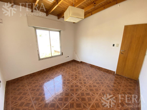 Imagen 11 de 21 de Venta Ph Para Dos Familias De 5 Ambientes En Wilde (29364)