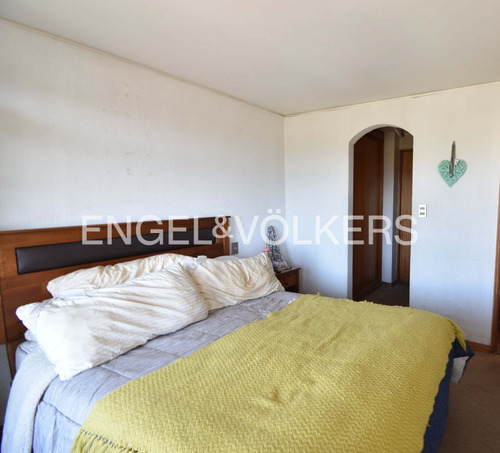 Venta De Departamento En La Avenida Del Mar