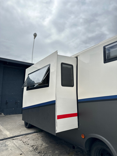Motorhome Mercedes Benz 720 Pierandrei