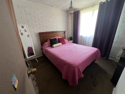 Casa En Venta De 4 Dorm. 2 Estacionamientos En Ñuñoa